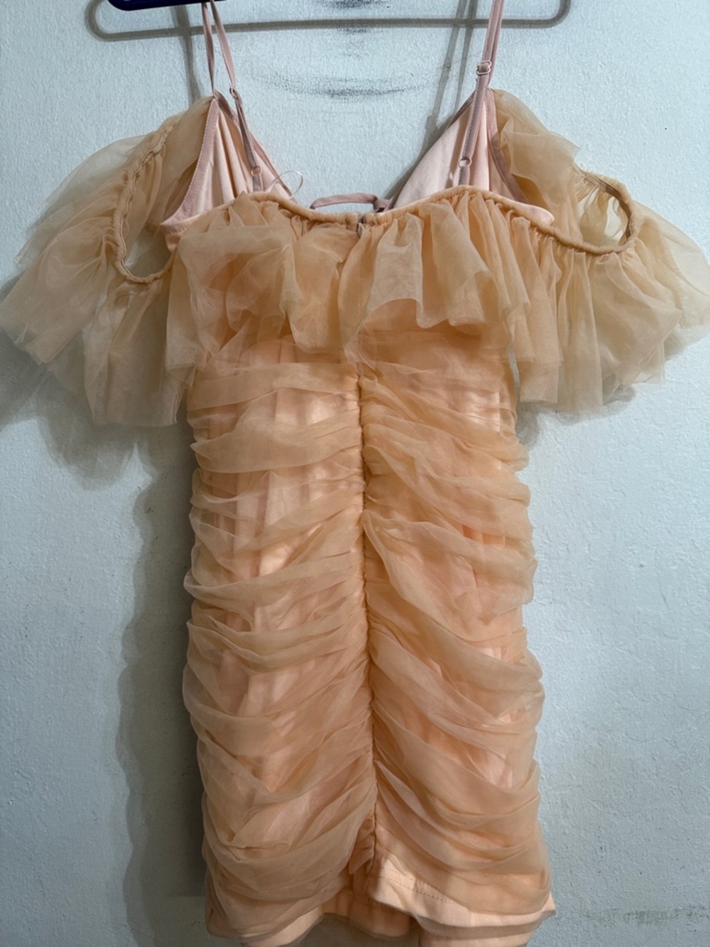 PrettyLittleThing Peach Ruffle Mini Dress Size 6US (10 UK) - Picture 11 of 11